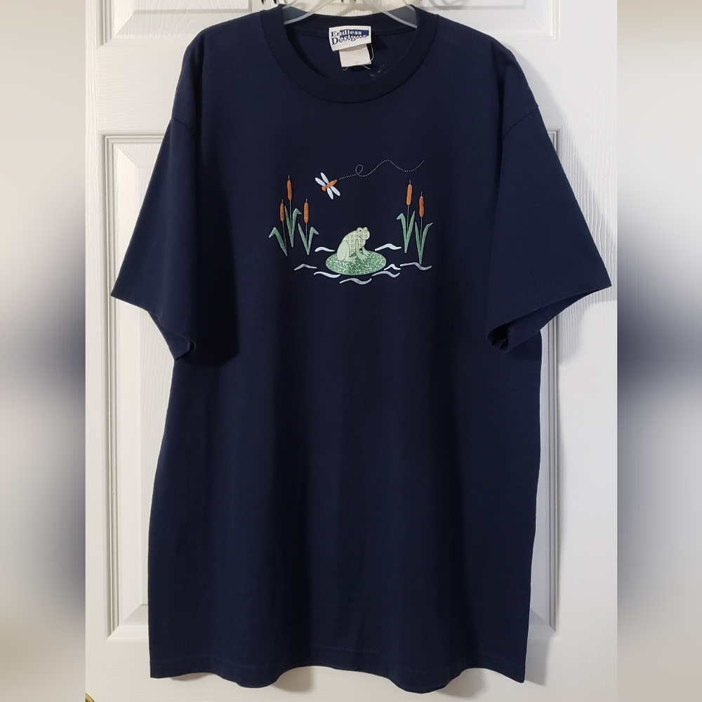Vintage Women's T-Shirt with Frog on Lilly Pad and Dragon Fly